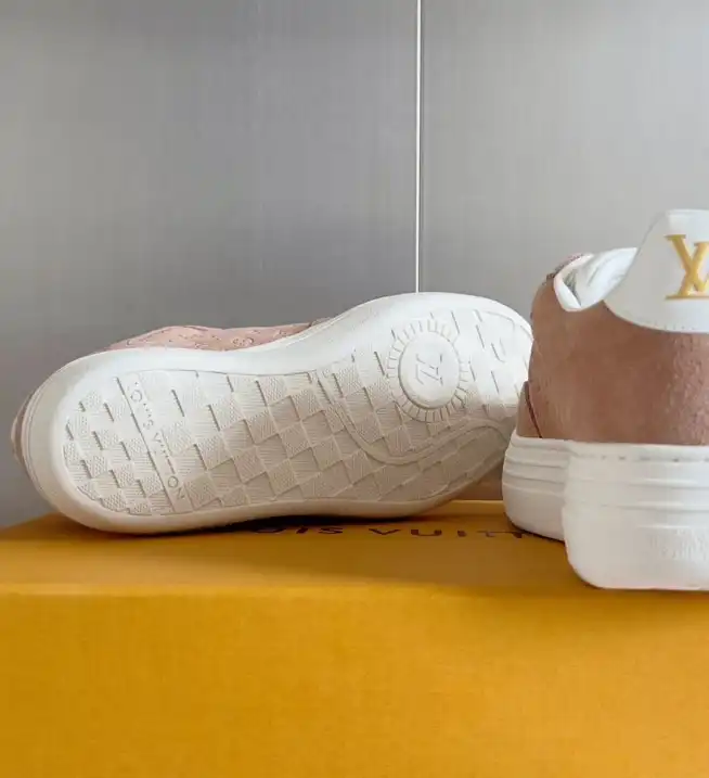 hype Louis Vuitton Sneakers