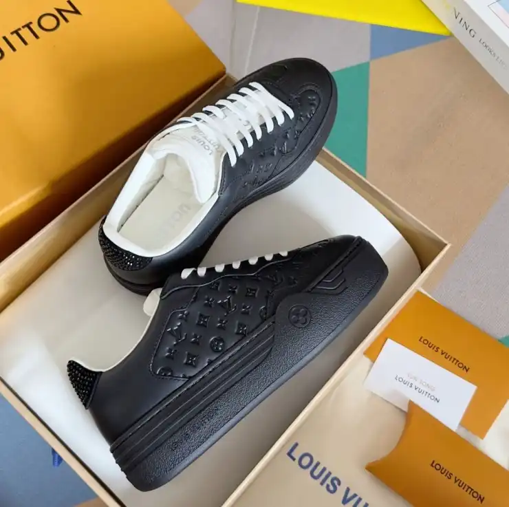 hype Louis Vuitton Sneakers