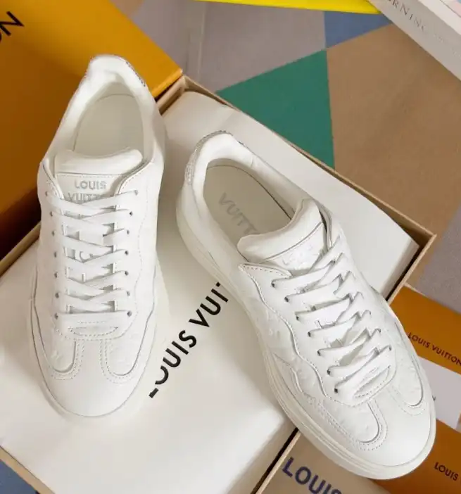 hype Louis Vuitton Sneakers