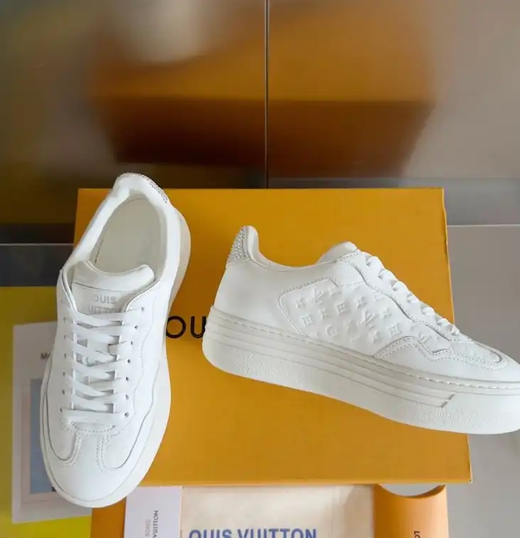 hype Louis Vuitton Sneakers