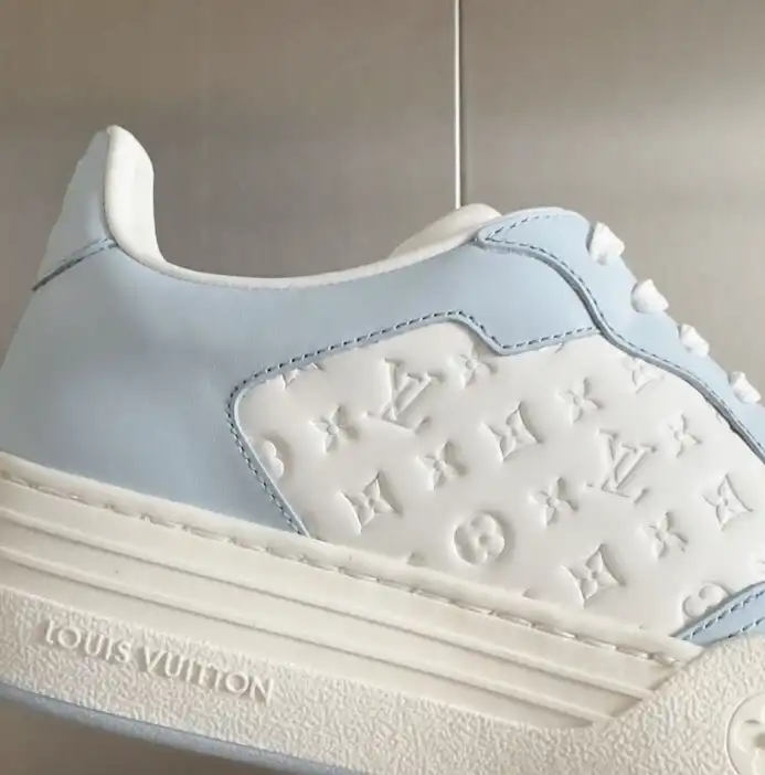 hype Louis Vuitton Sneakers