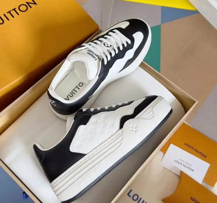 hype Louis Vuitton Sneakers