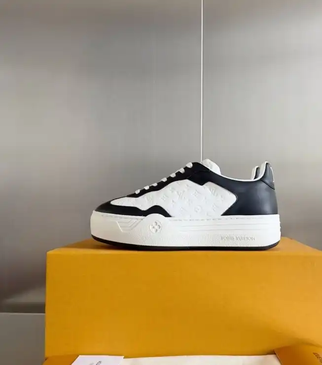 hype Louis Vuitton Sneakers