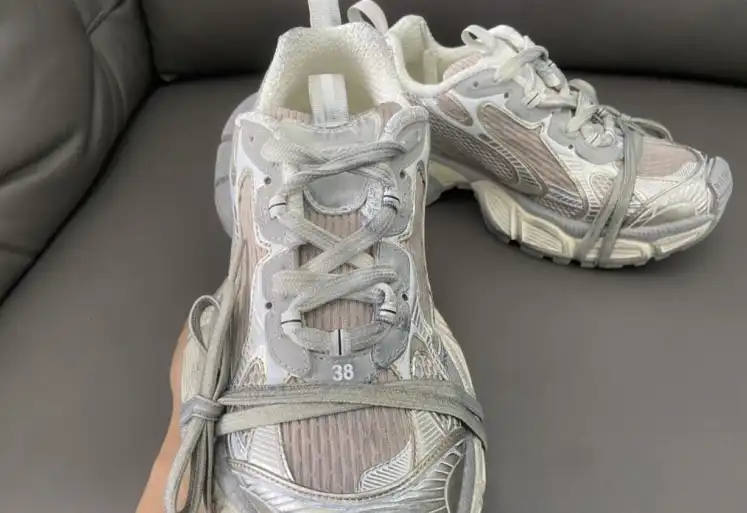 hype Balenciaga Sneakers