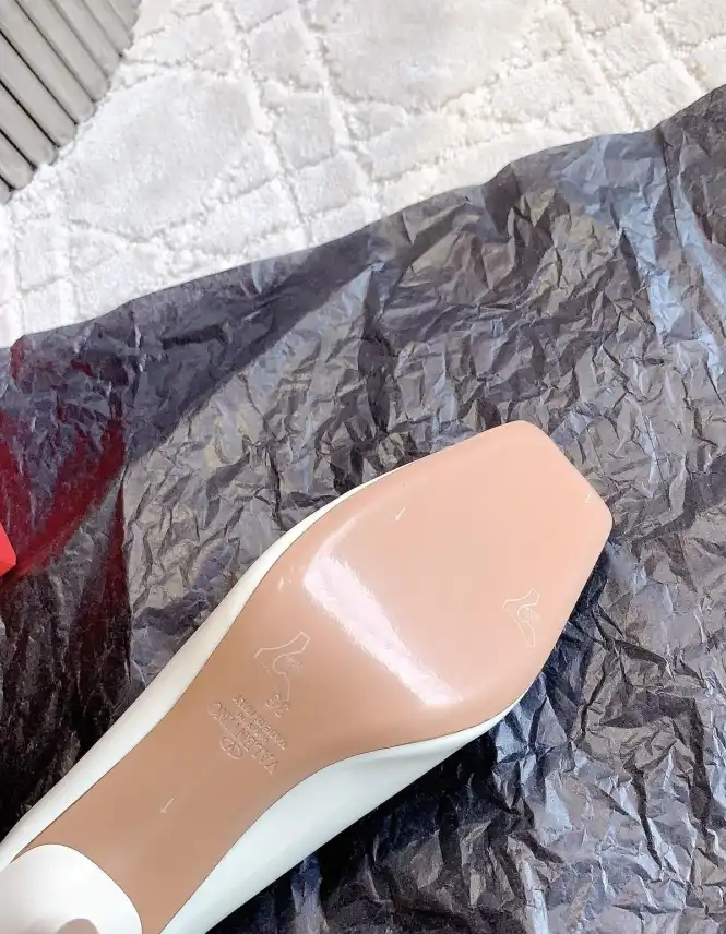 hype Valentino High Heels