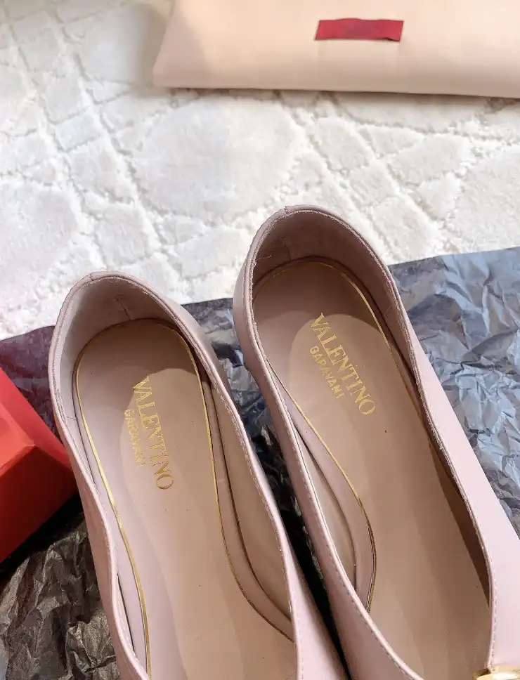 hype Valentino High Heels