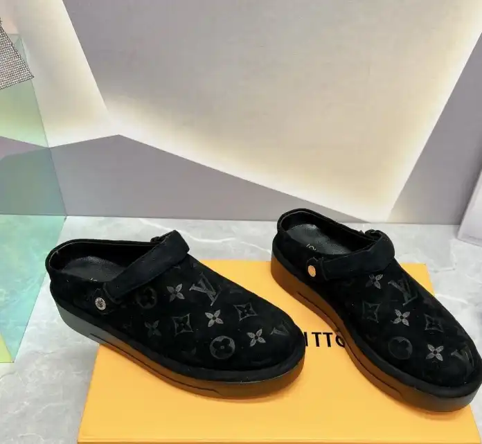 hype LV Slippers