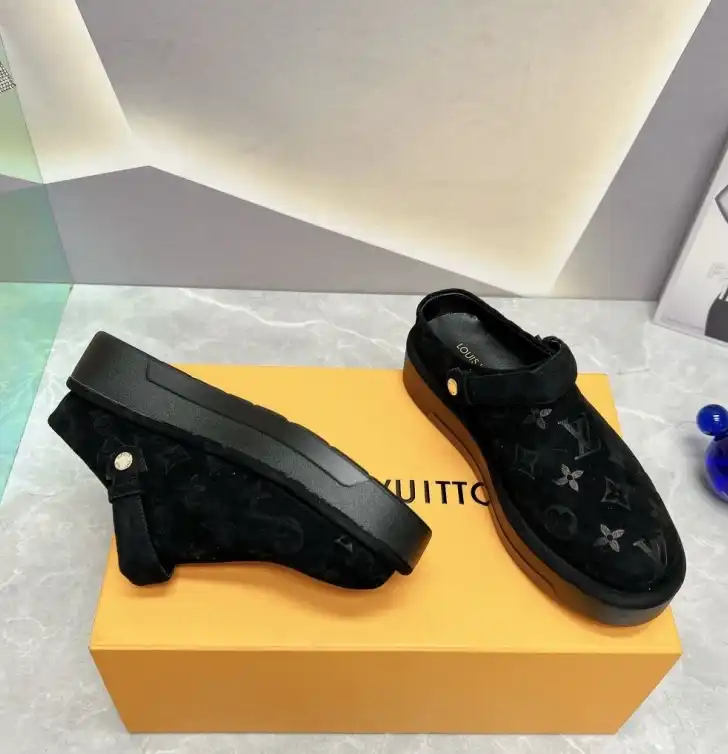 hype LV Slippers