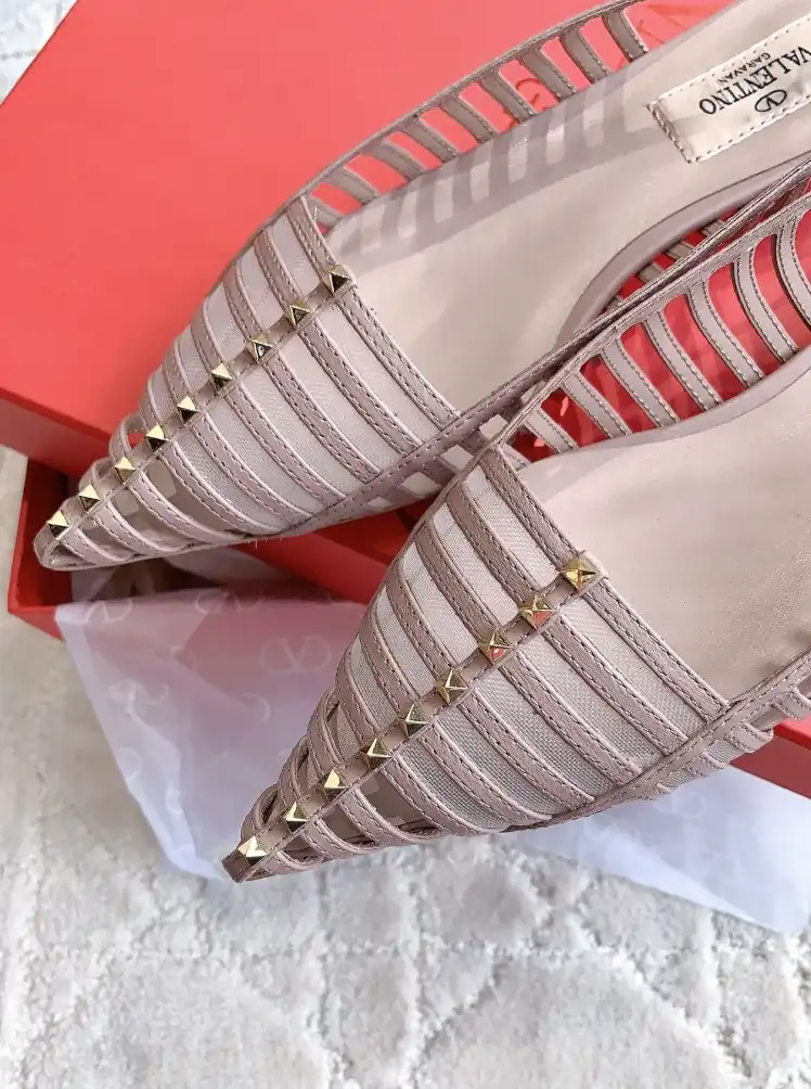 hype Valentino Sandals