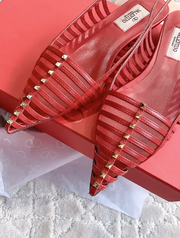 hype Valentino Sandals