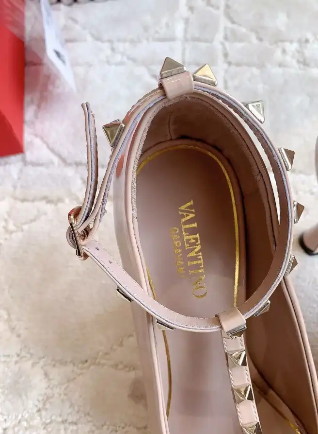 hype Valentino High Heels