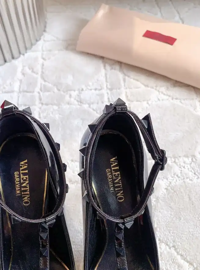 hype Valentino High Heels