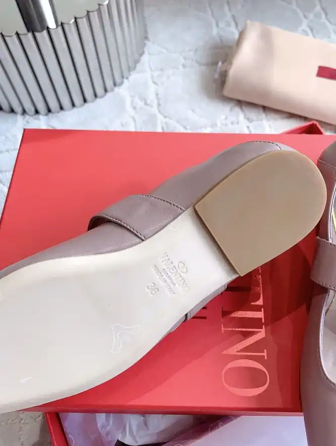 hype Valentino High Heels