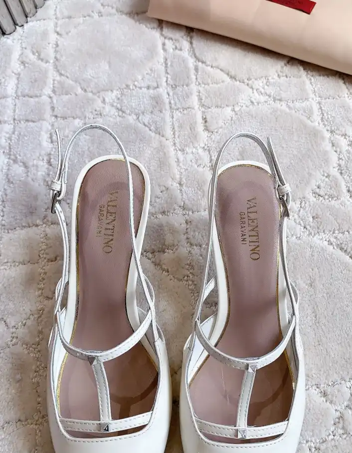 hype Valentino High Heels