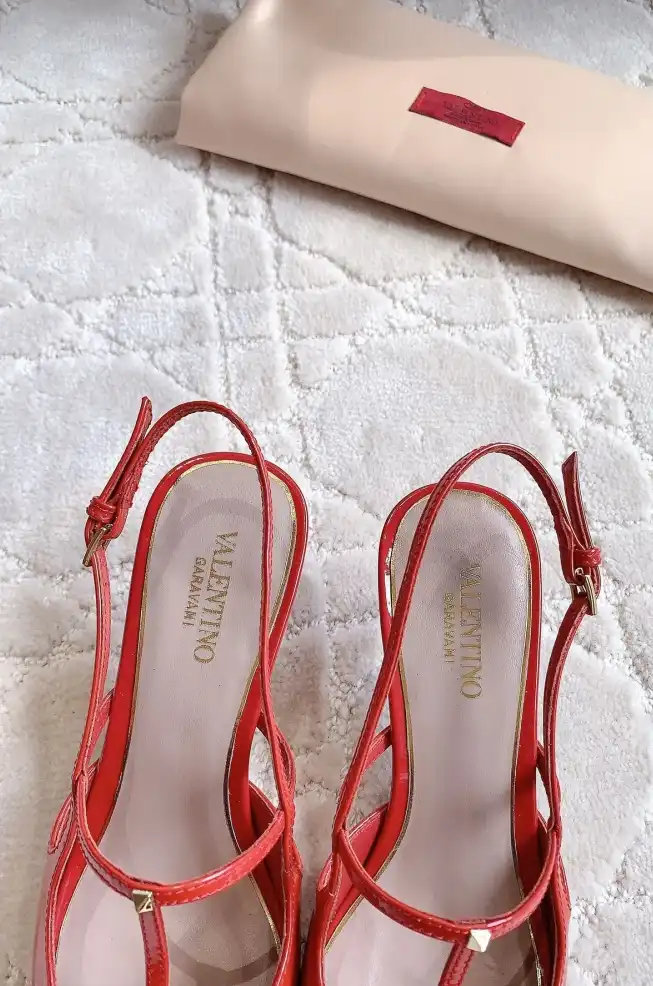 hype Valentino High Heels