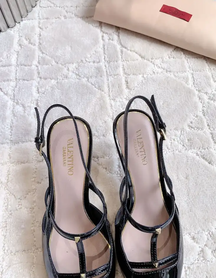 hype Valentino High Heels