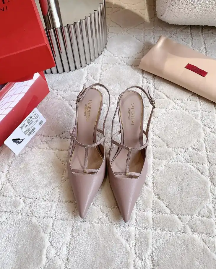 hype Valentino High Heels