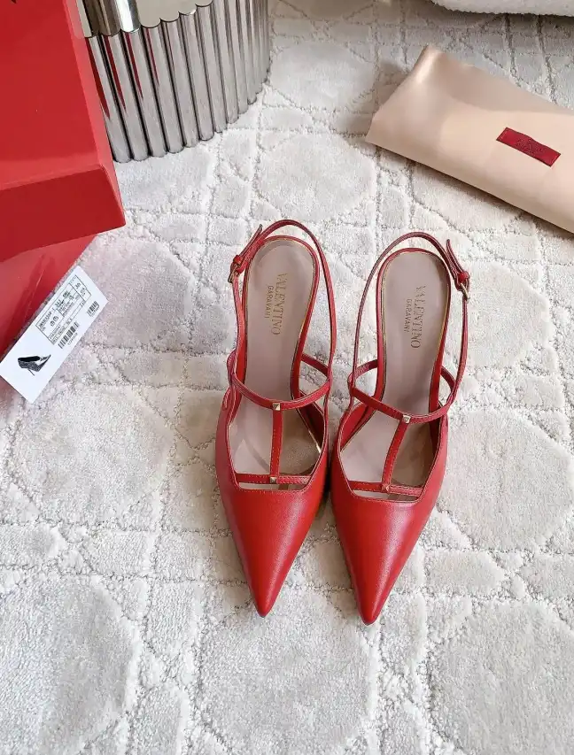 hype Valentino High Heels