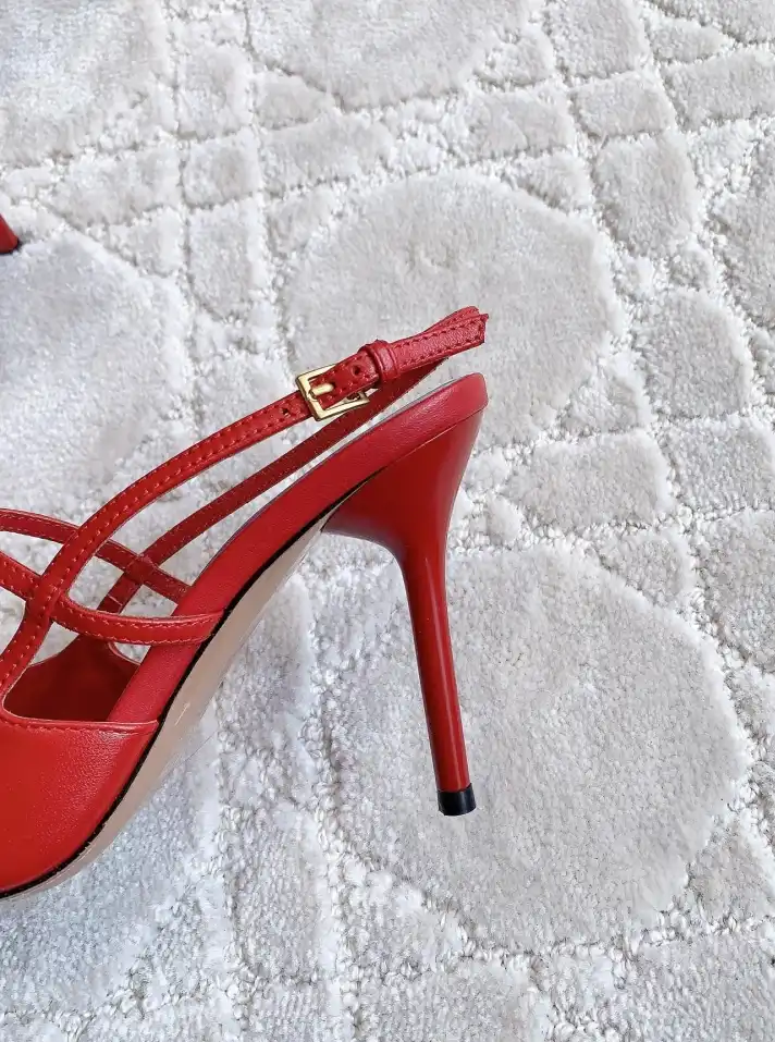 hype Valentino High Heels