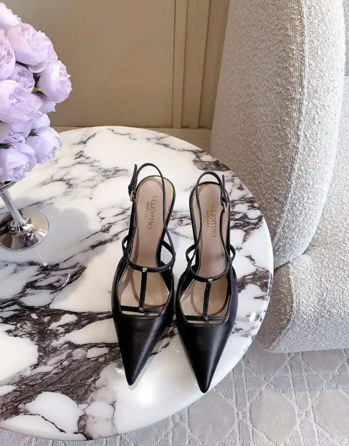 hype Valentino High Heels