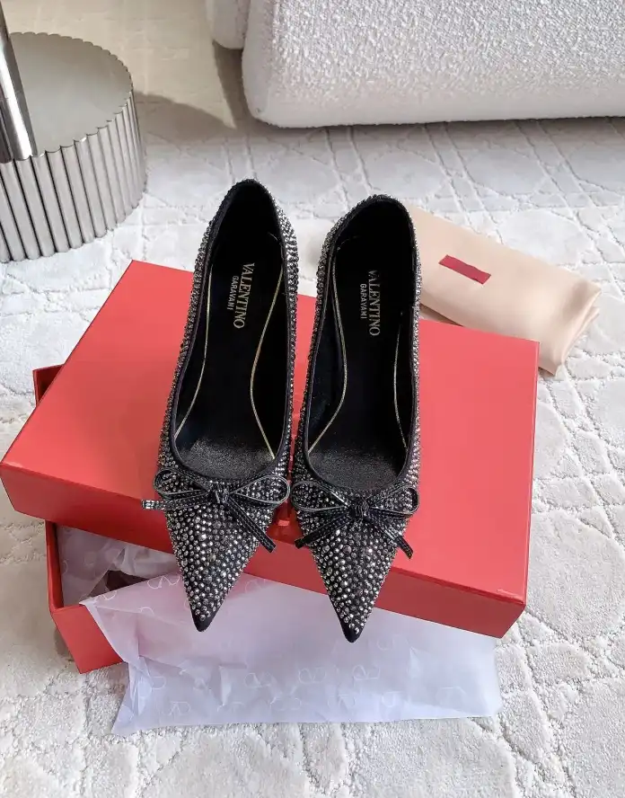 hype Valentino High Heels