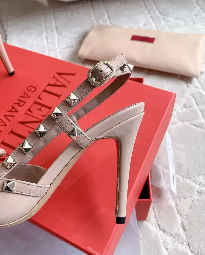 hype Valentino High Heels