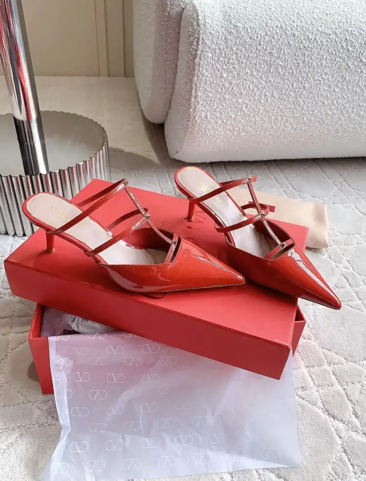 hype Valentino High Heels