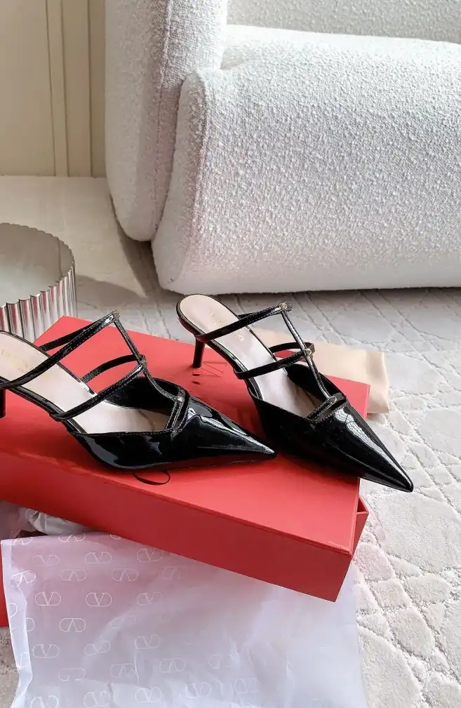 hype Valentino High Heels