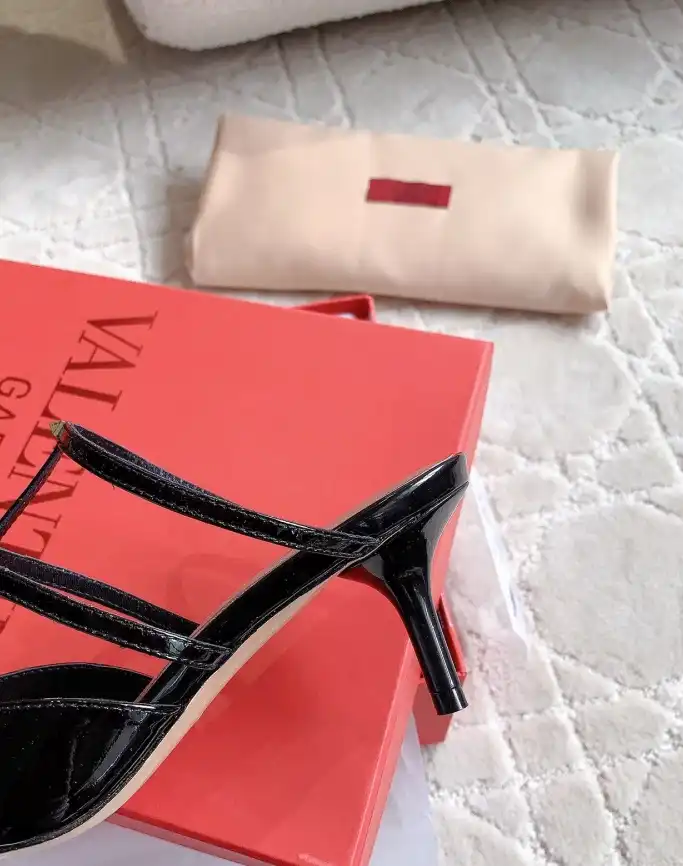 hype Valentino High Heels