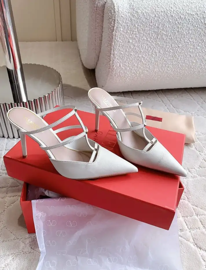 hype Valentino High Heels