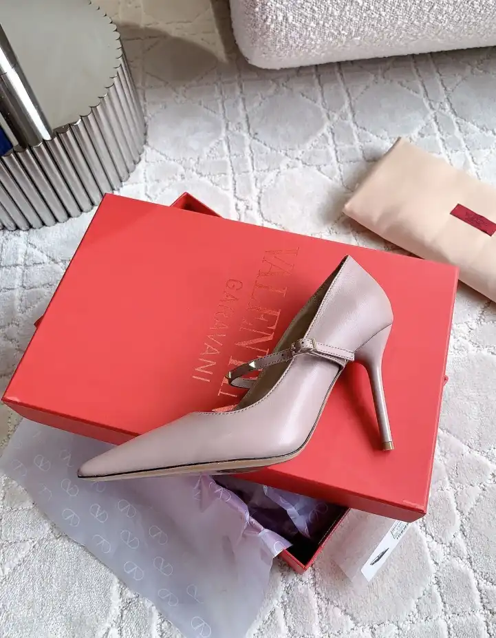 hype Valentino High Heels