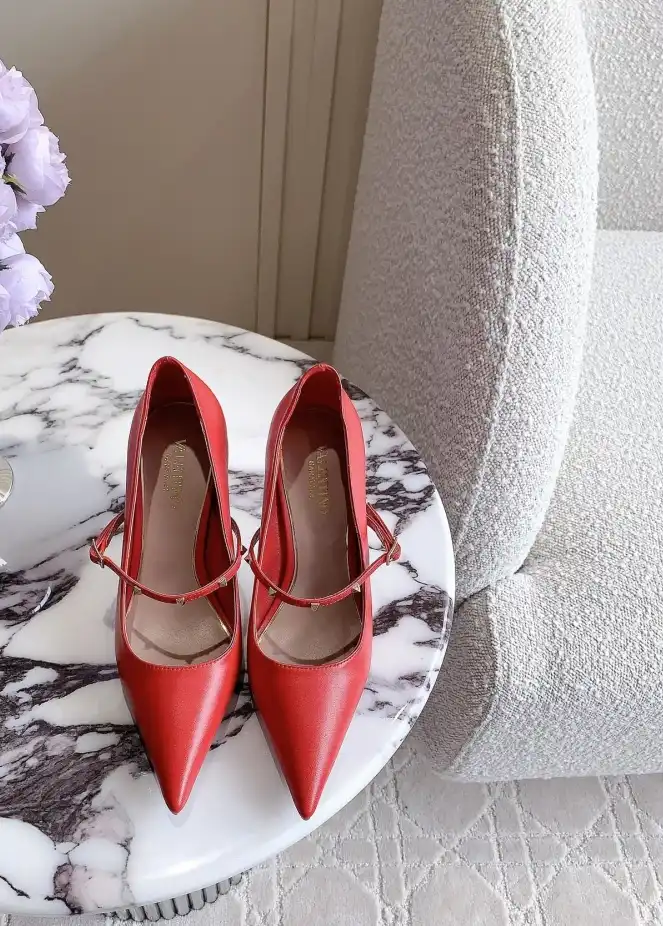 hype Valentino High Heels