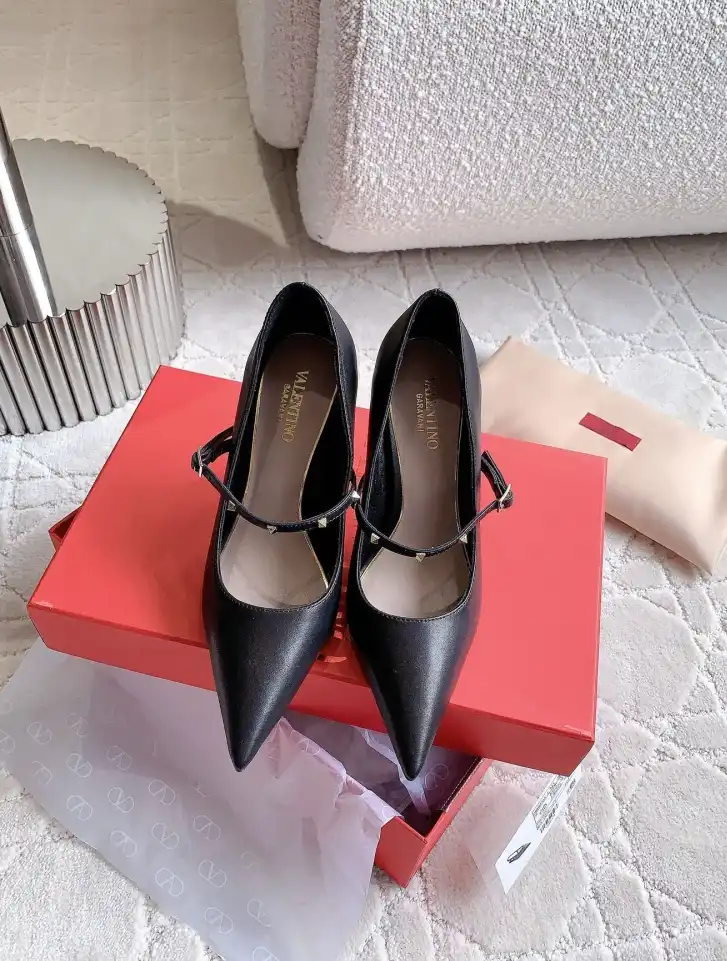 hype Valentino High Heels