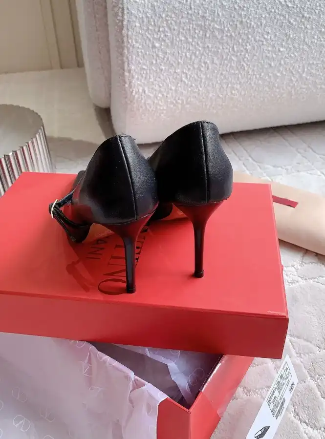 hype Valentino High Heels