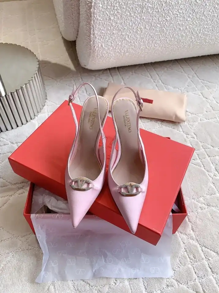 hype Valentino High Heels