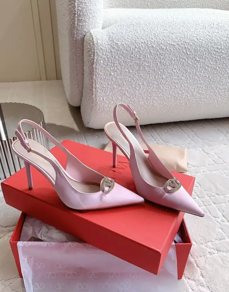 hype Valentino High Heels