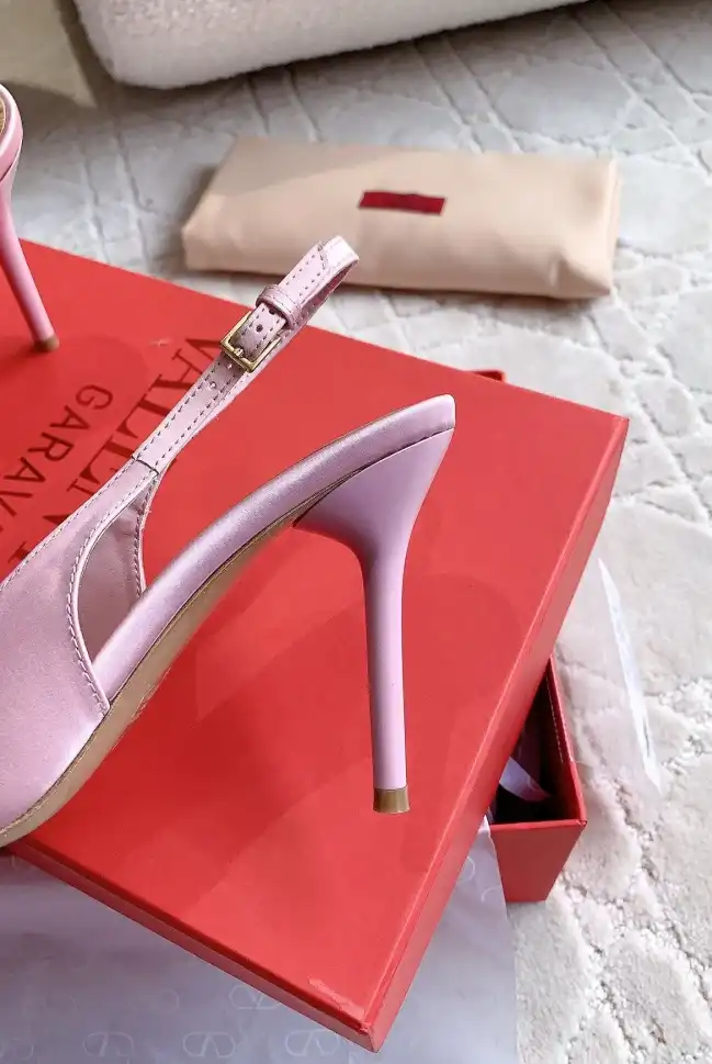 hype Valentino High Heels