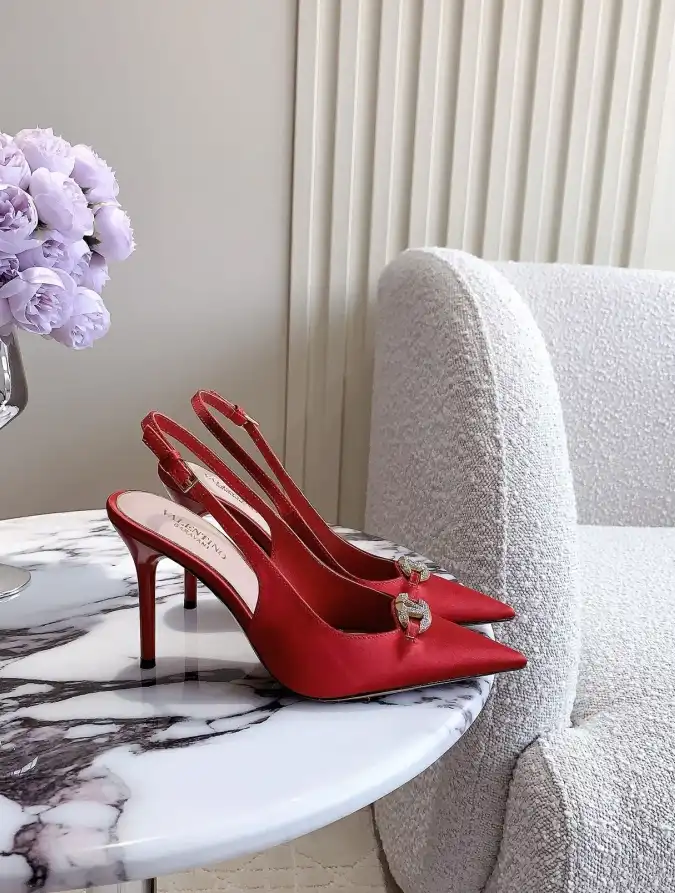 hype Valentino High Heels