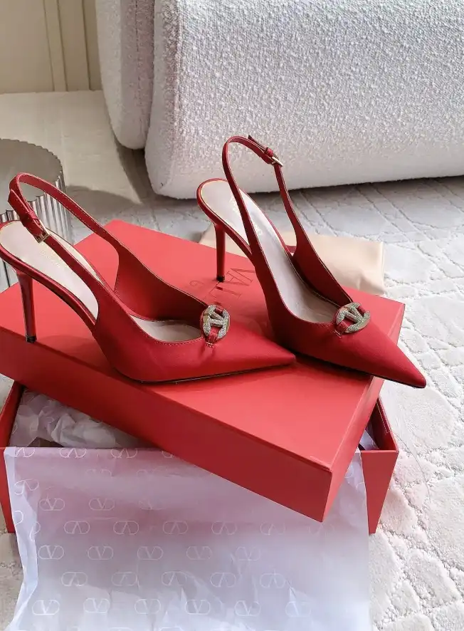 hype Valentino High Heels