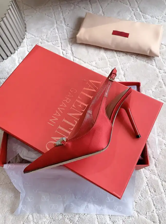 hype Valentino High Heels