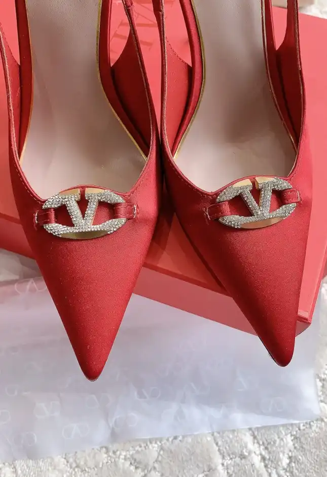 hype Valentino High Heels