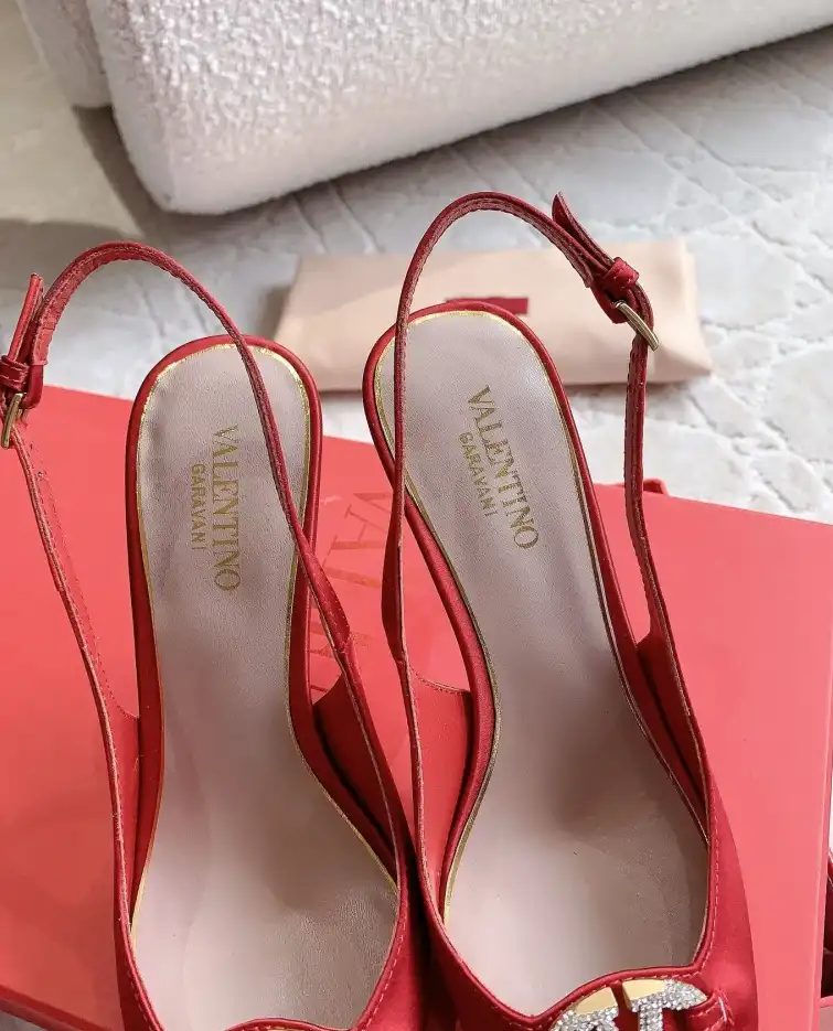 hype Valentino High Heels