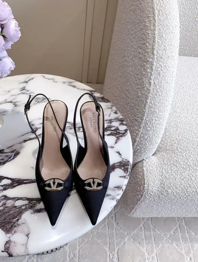 hype Valentino High Heels