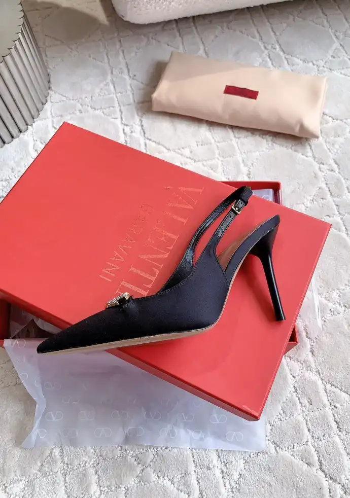 hype Valentino High Heels