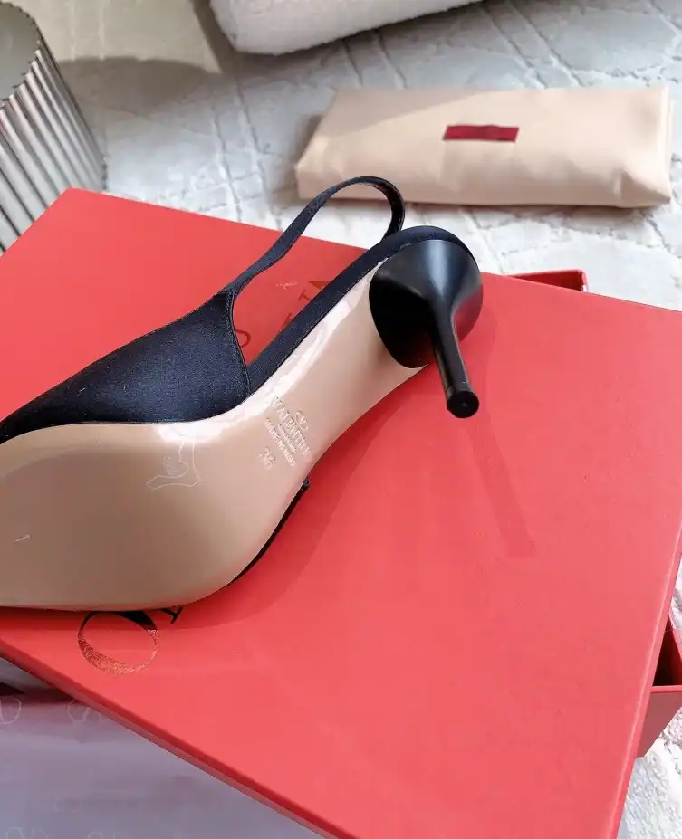 hype Valentino High Heels