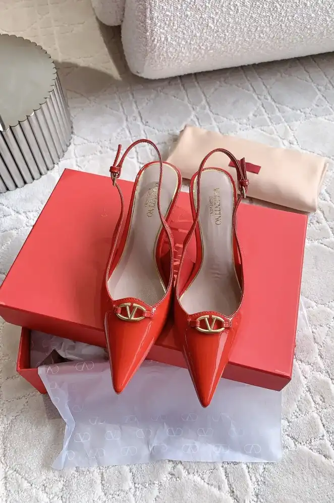 hype Valentino High Heels