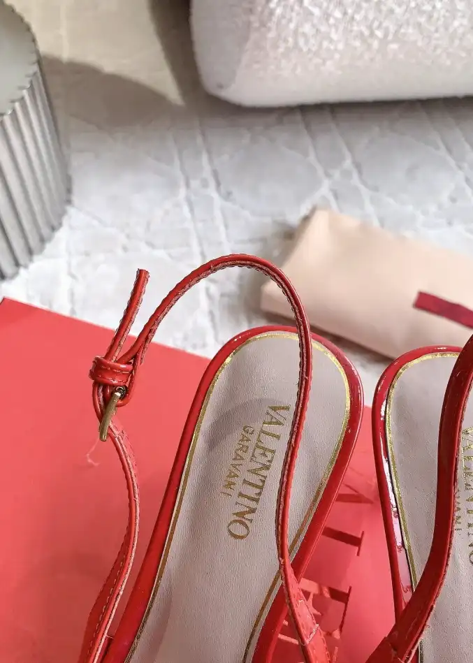 hype Valentino High Heels