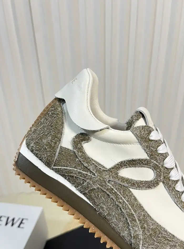 hype Loewe Sneakers