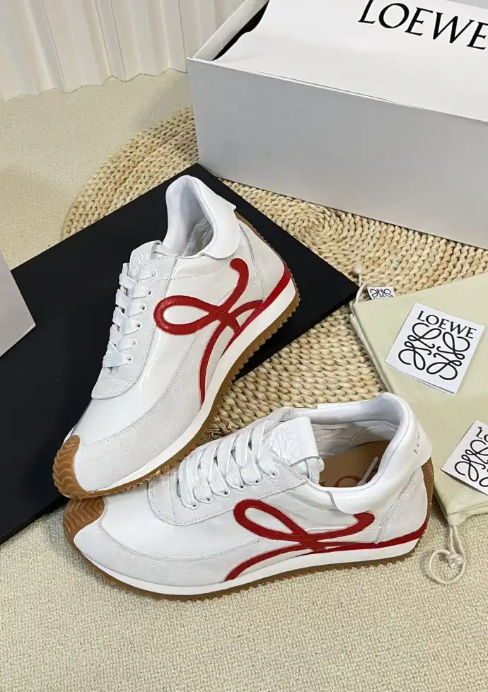 hype Loewe Sneakers