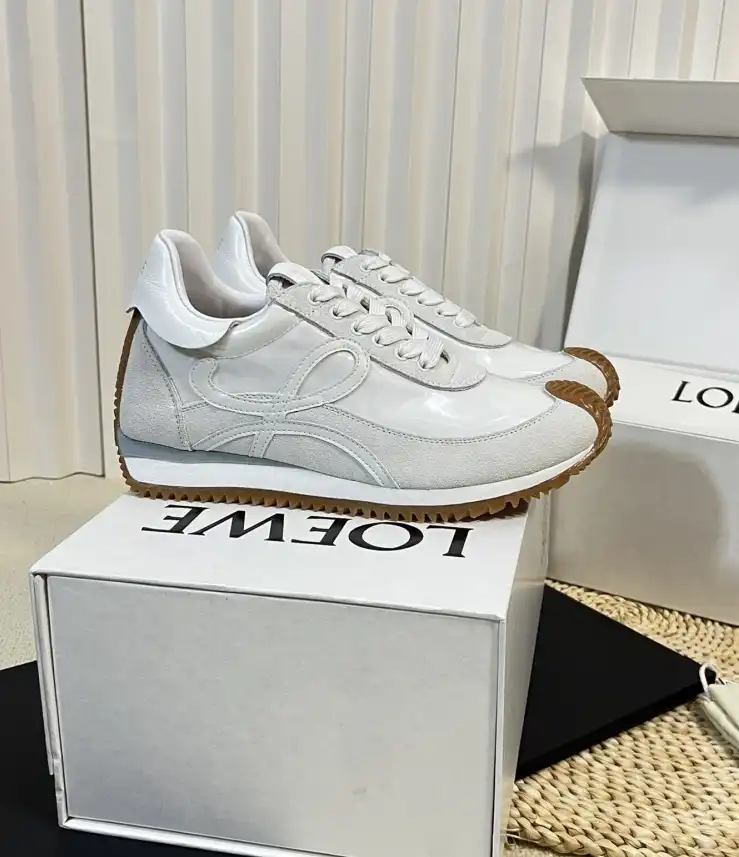 hype Loewe Sneakers